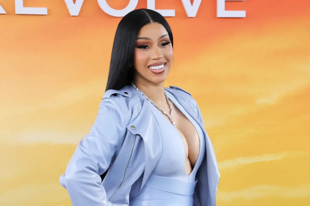 Cardi B Height, Age, Net Worth, Relationship, Career & More