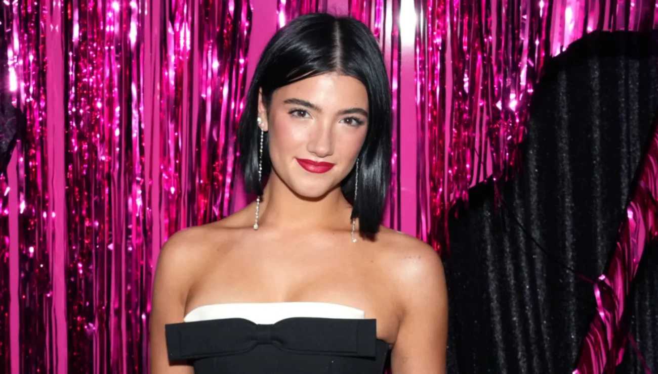 Charli D’Amelio Height, Age, Net Worth, Relationship, Instagram, Career & More