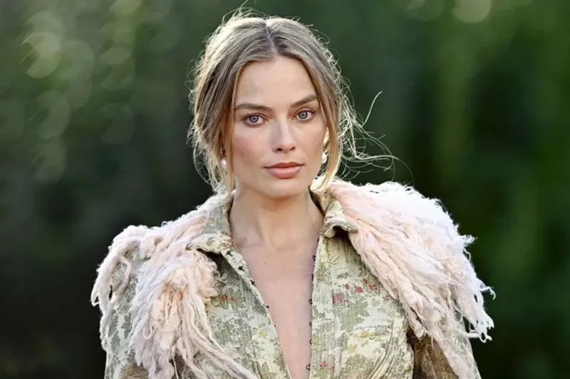Margot Robbie Height, Age, Net Worth, Relationship, Career & More