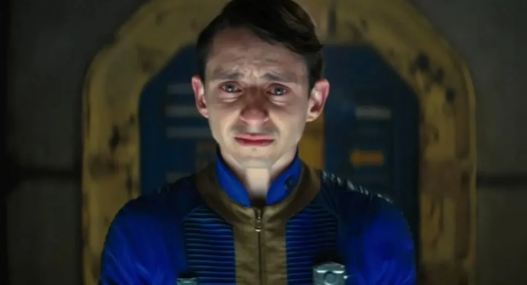 Moises Arias Height, Age, Net Worth, Relationship, Career & More